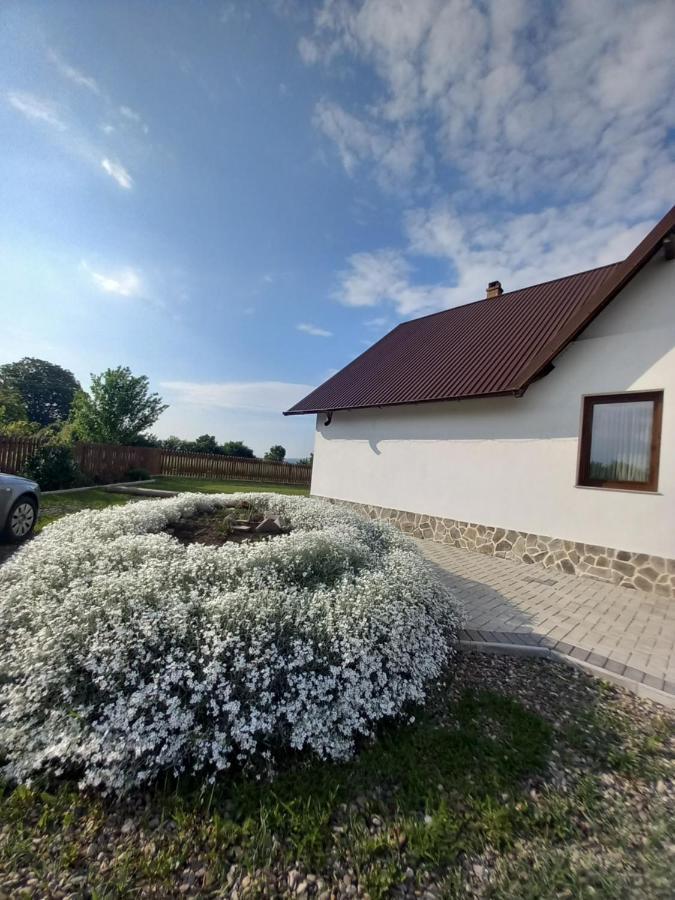 Casuta Din Deal Targu Neamt Exterior photo